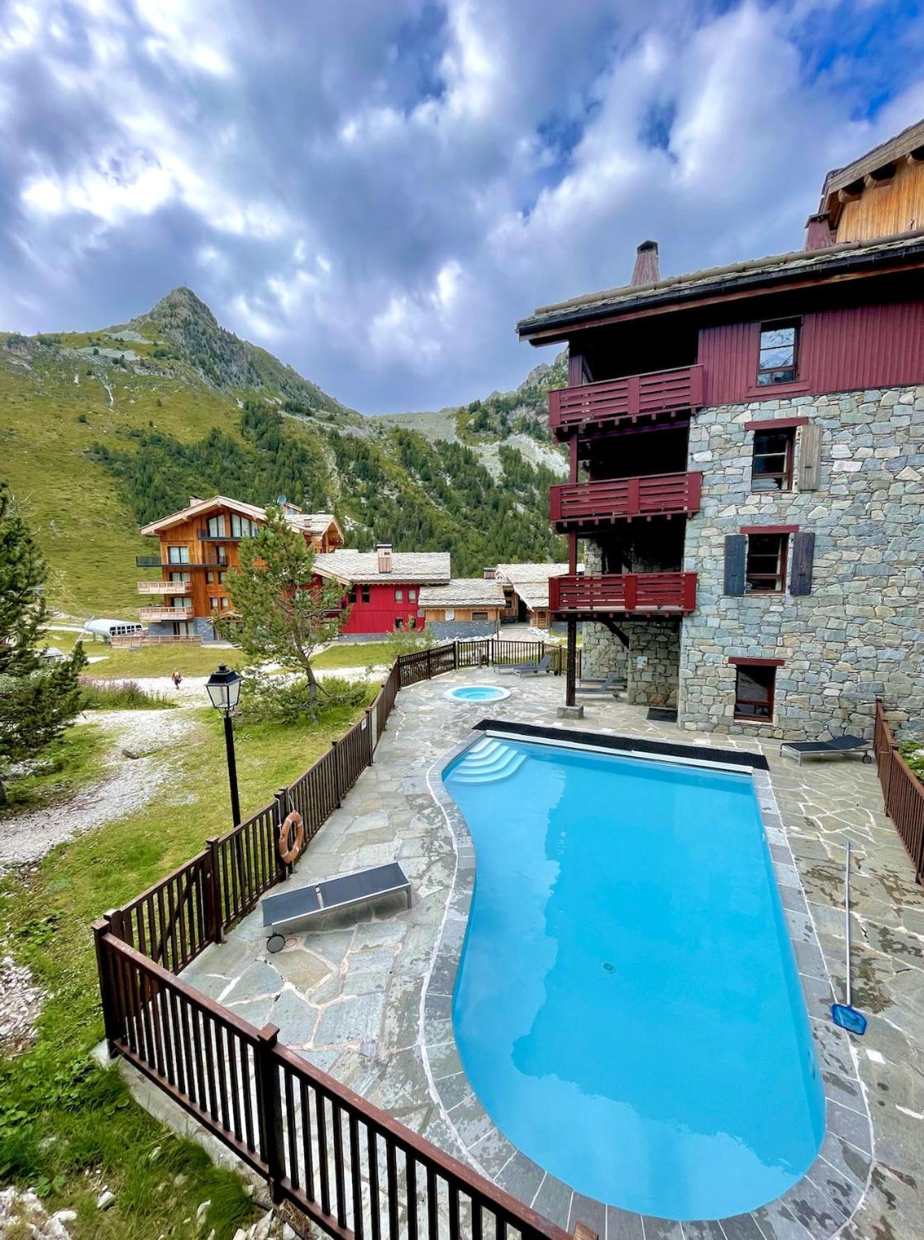 Arc 1950 - Appartement Moderne - Sauna Hammam Jacuzzi - 4 Personnes Les Arcs  Exteriér fotografie